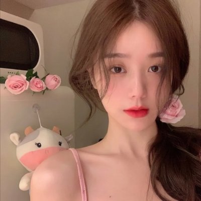 绿茵春色